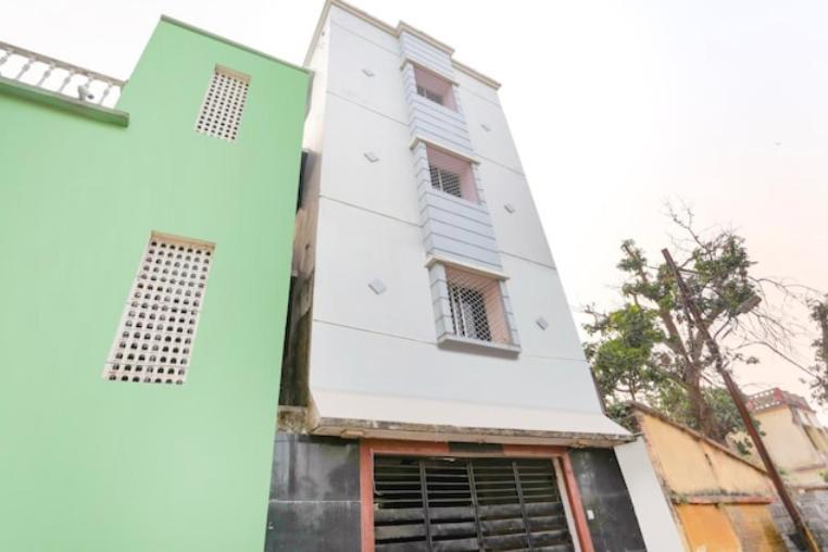 Hotel Alaka Puri Ngoại thất bức ảnh