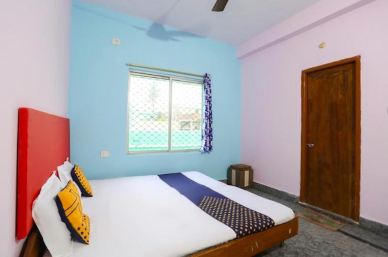 Hotel Alaka Puri Ngoại thất bức ảnh